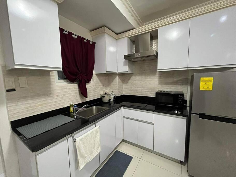 Kandi Big 1 Bedroom King Bed, Free Housekeeping, Wi-Fi Angeles Exterior foto